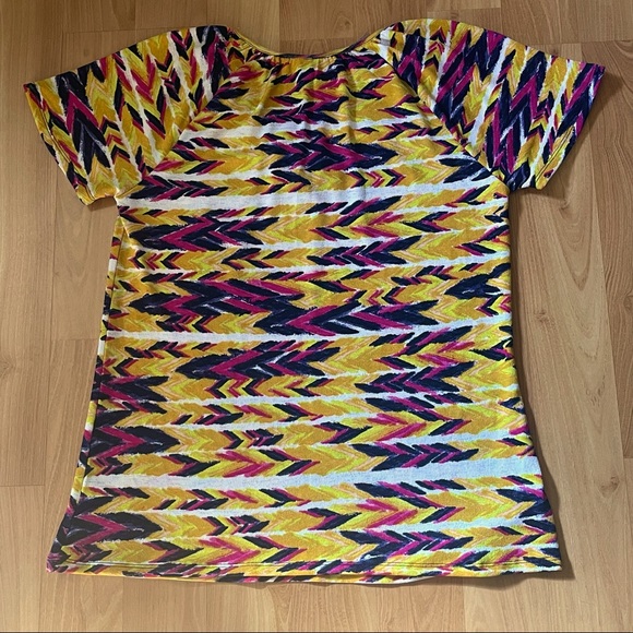 NWT-BRINA & EM - MULTICOLORED SHORT SLEEVE TOP - Picture 2 of 8